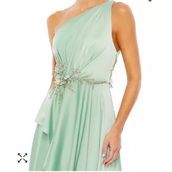 Mac Duggal Sage Gown - Picture 4 of 9